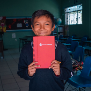 Materiale scolastico, regalo solidale in ambito Educazione