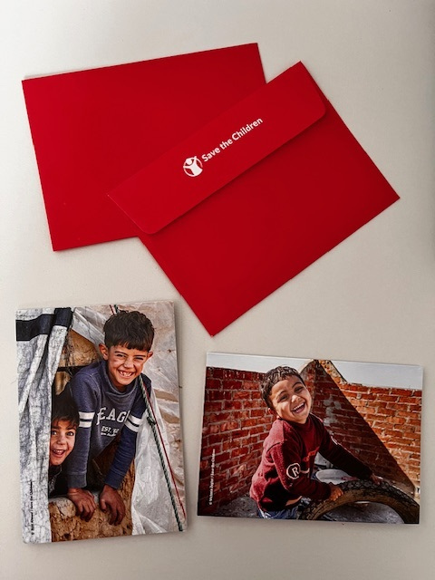 Hallmark Biglietti Di Natale Di Beneficenza – Confezione Da 16 Con Lamina Argento E Bustine Rosse